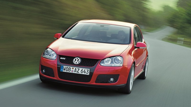 Volkswagen-Golf_GTI_2004_800x600_wallpaper_01