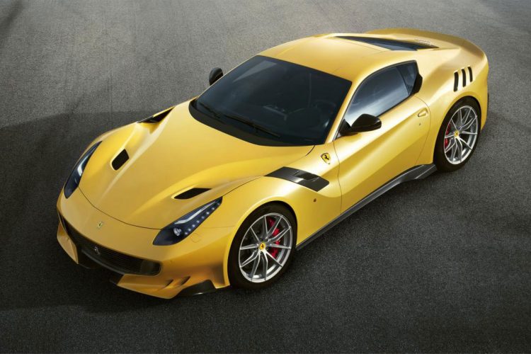 Ferrari F12tdf 2015 (6)