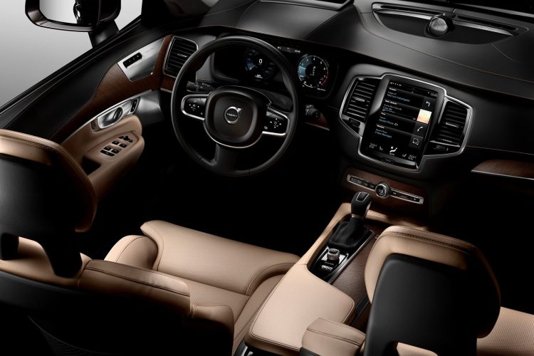 Volvo-XC90-2015-(31)