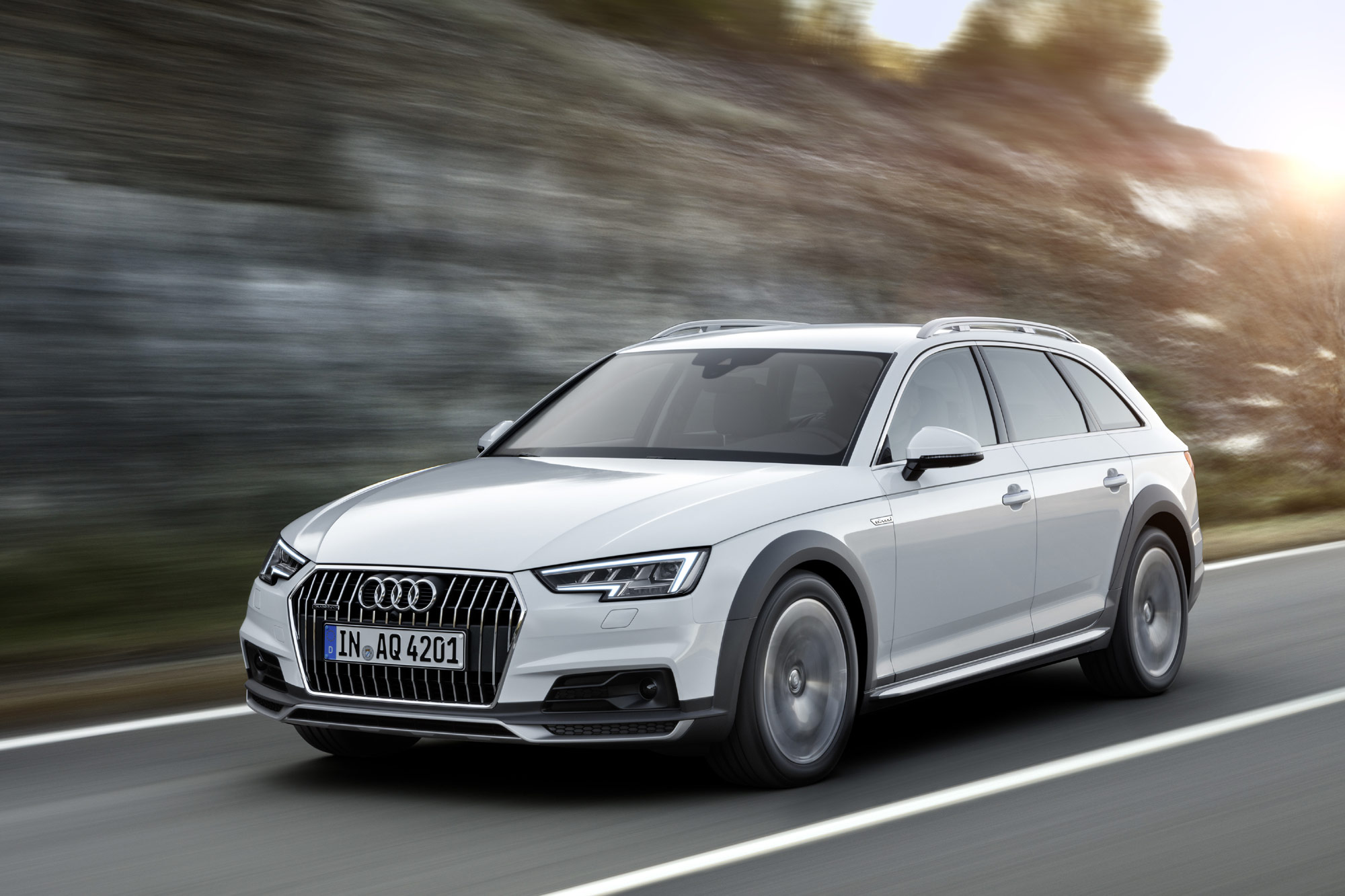 Audi A4 allroad quattro 2016