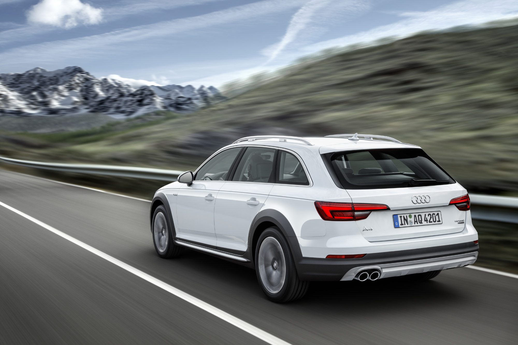 Audi A4 allroad quattro 2016