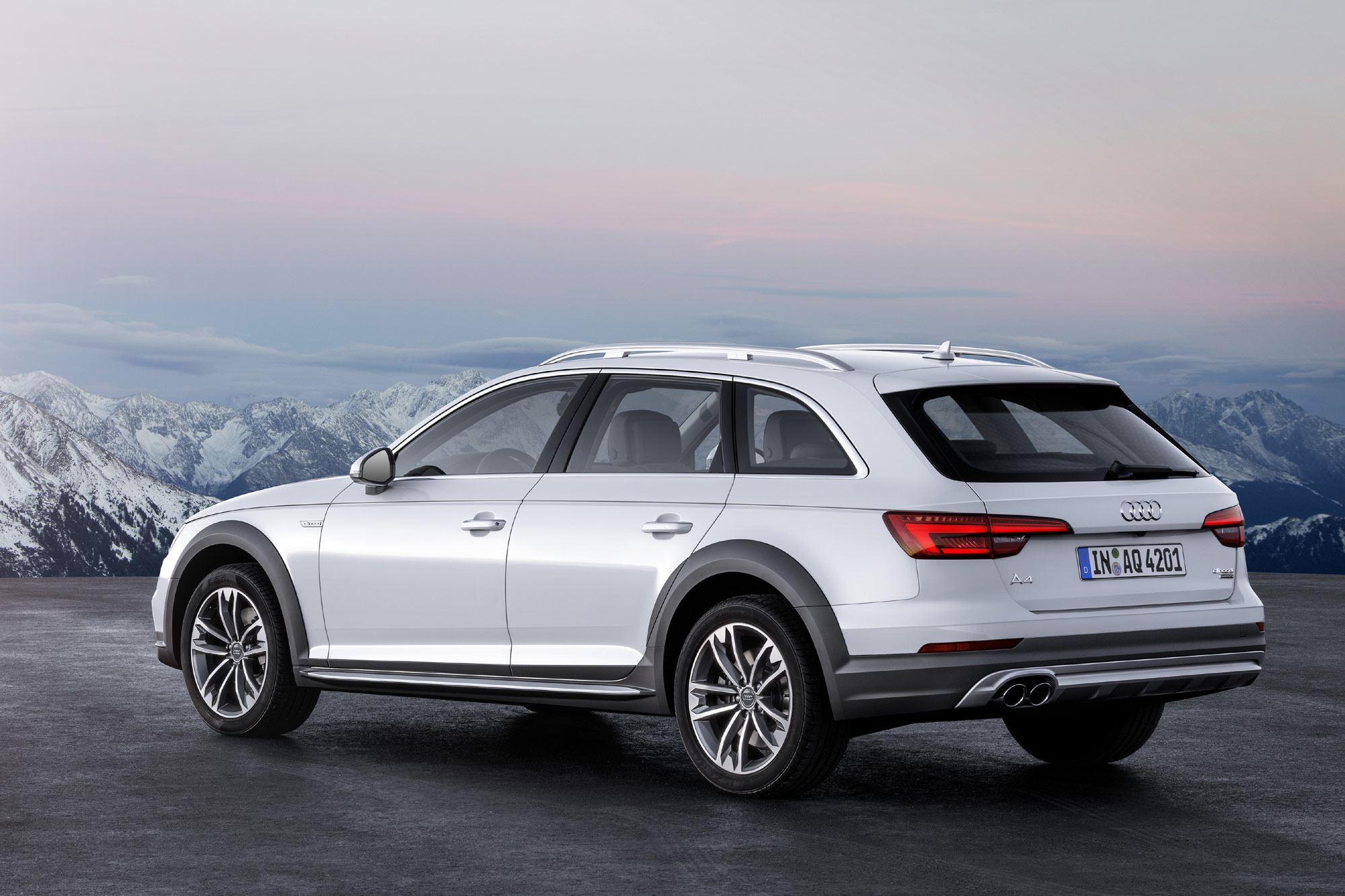 Audi A4 allroad quattro 2016