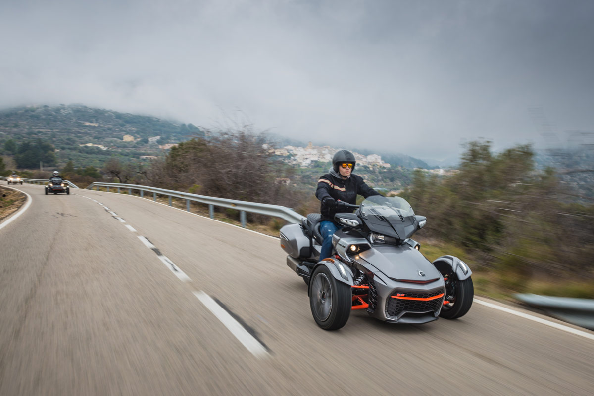 Can Am Spyder Test 2016