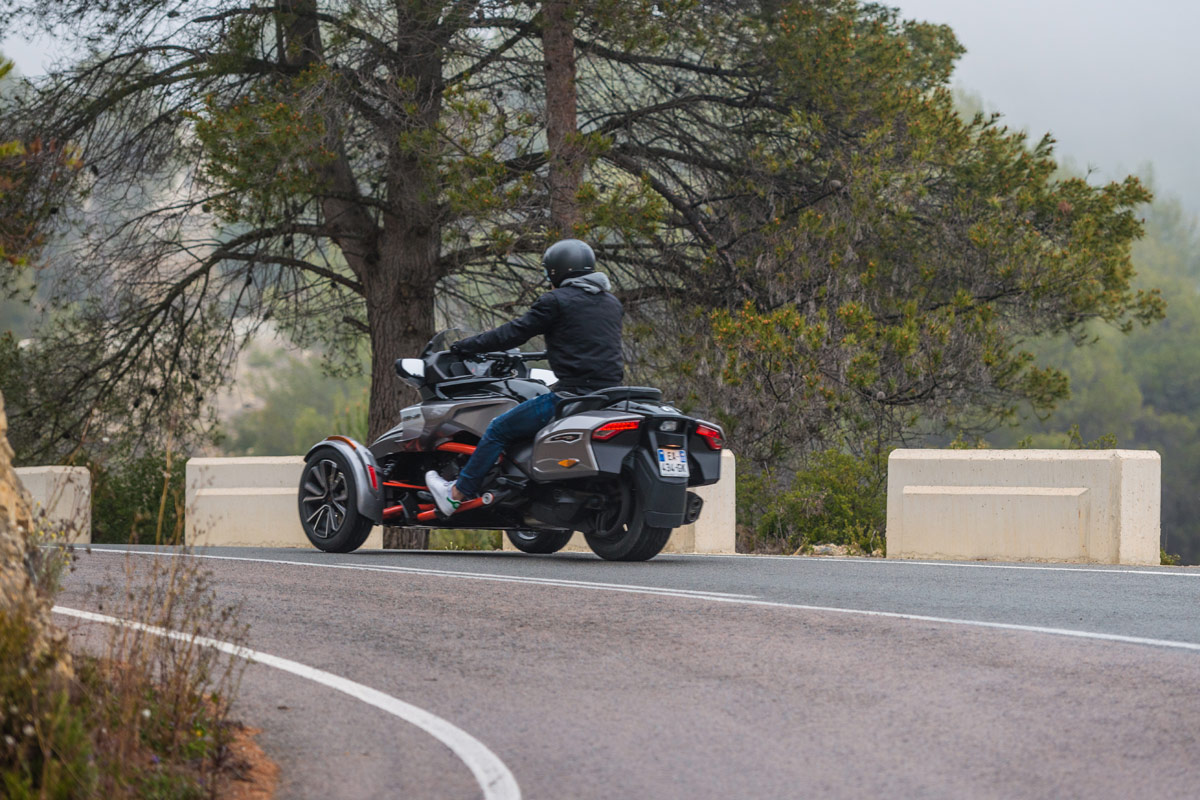 Can Am Spyder Test 2016