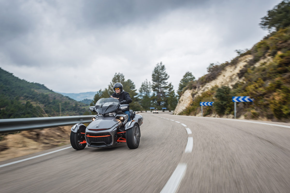 Can Am Spyder Test 2016