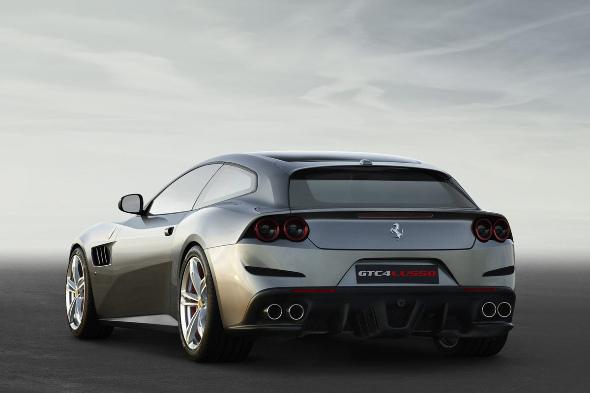 Ferrari GTC4Lusso 2016