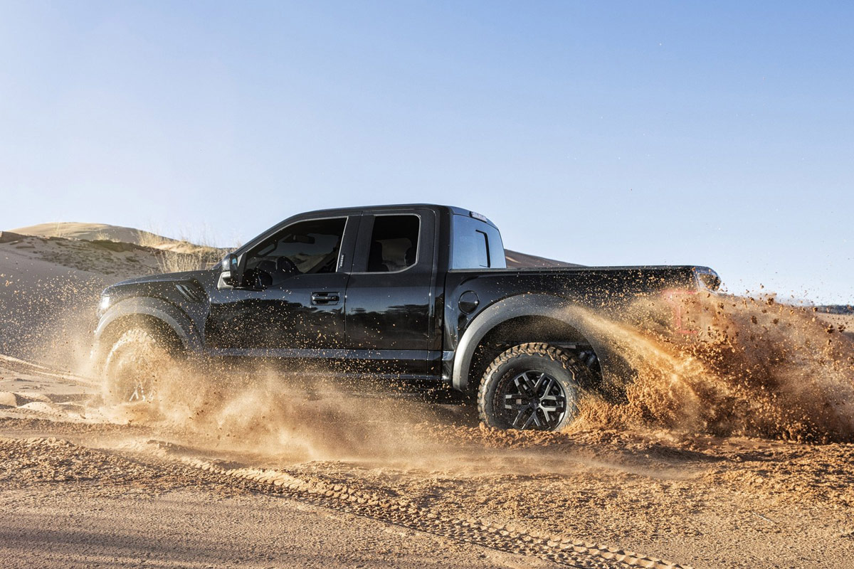 Ford F150 Raptor 2016