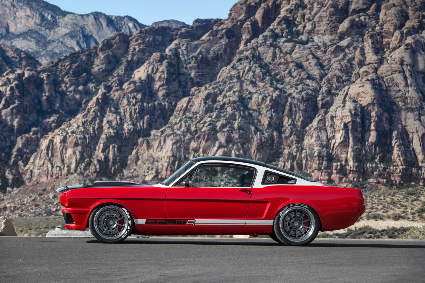 Ford Mustang Fastback SPLITR von Ringbrothers