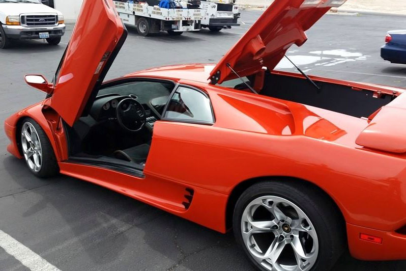 Lamborghini-Diablo-V8-1