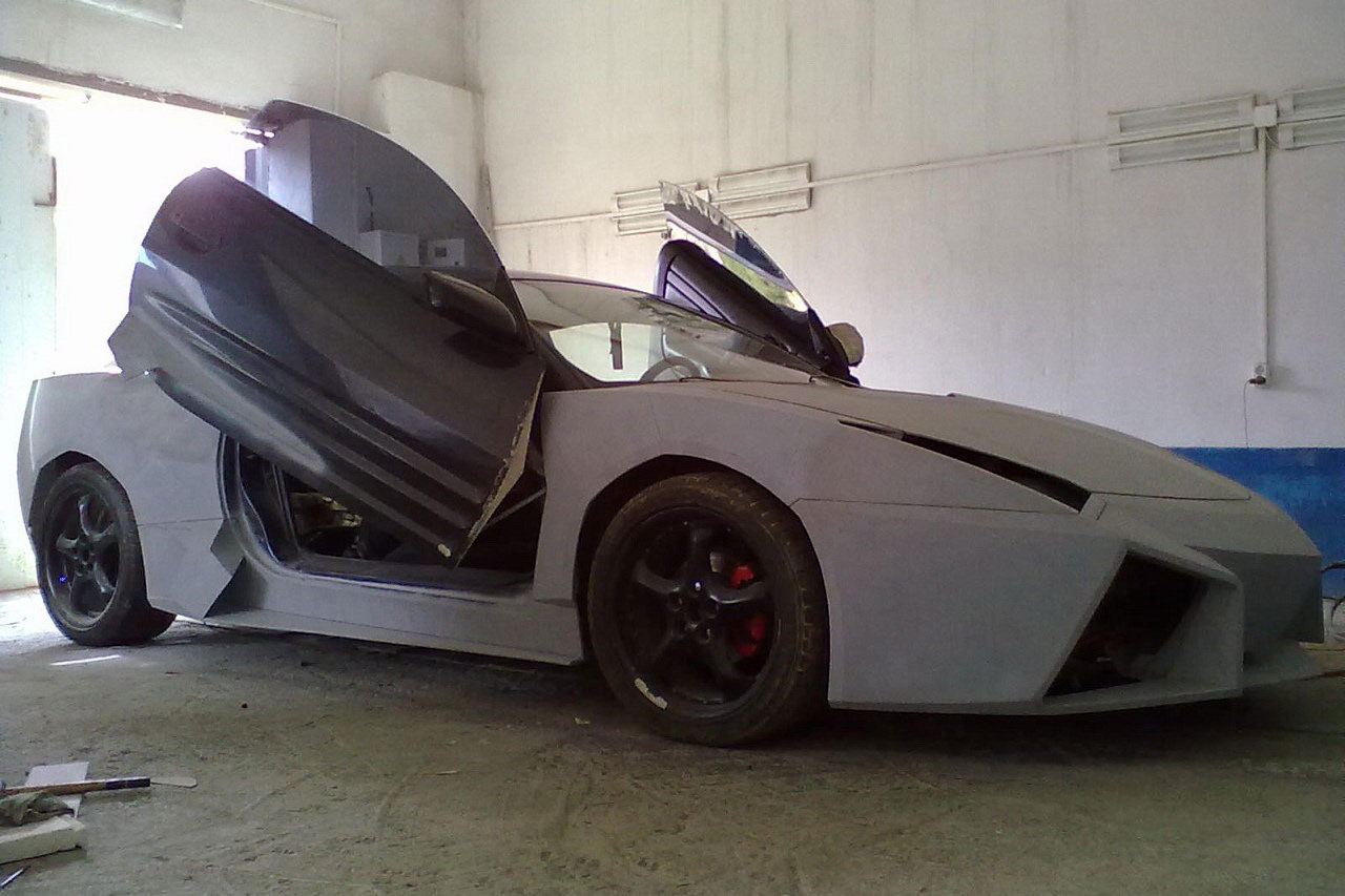 Mitsubishi Eclipse wird zu Lamborghini Reventon