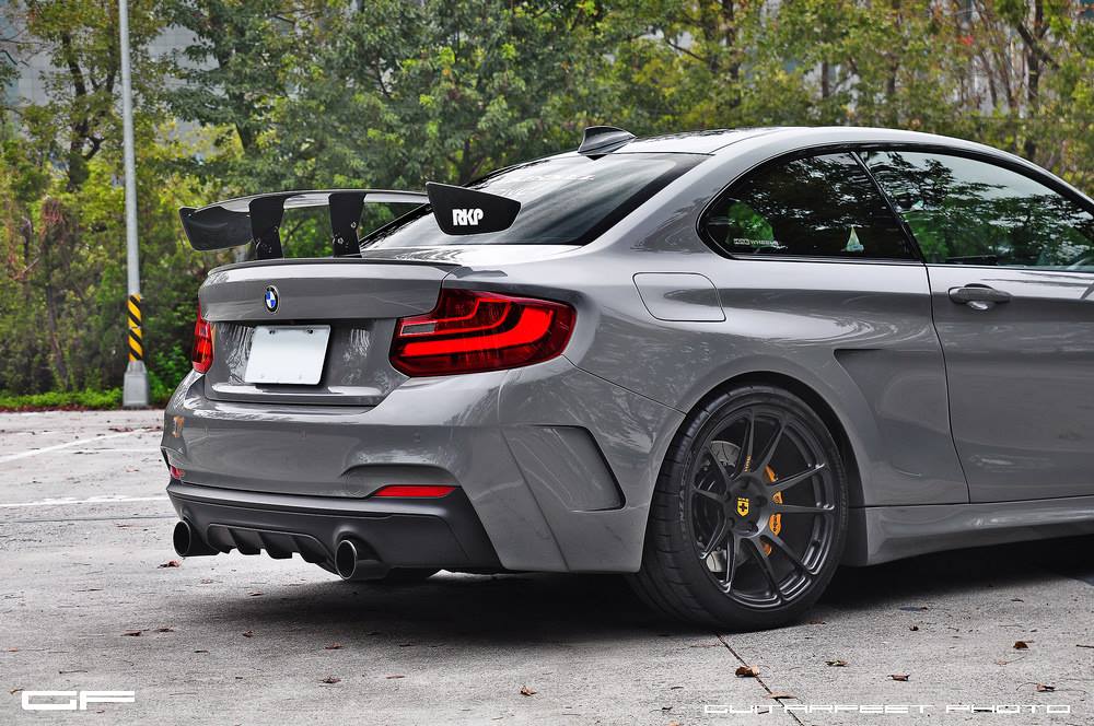 BMW M235i Manhart MH2 400 Widebody Japan