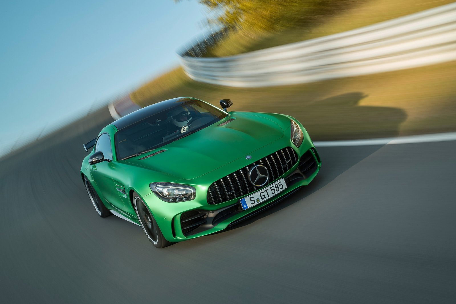 Mercedes-Benz-AMG_GT_R-(5)