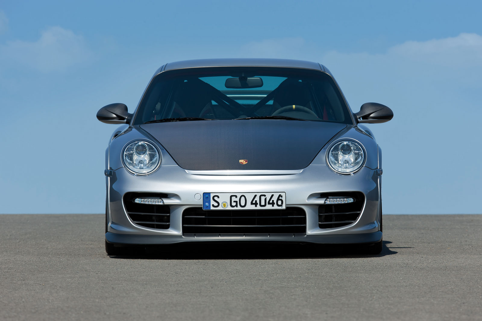 Porsche 911 GT2 RS 2010