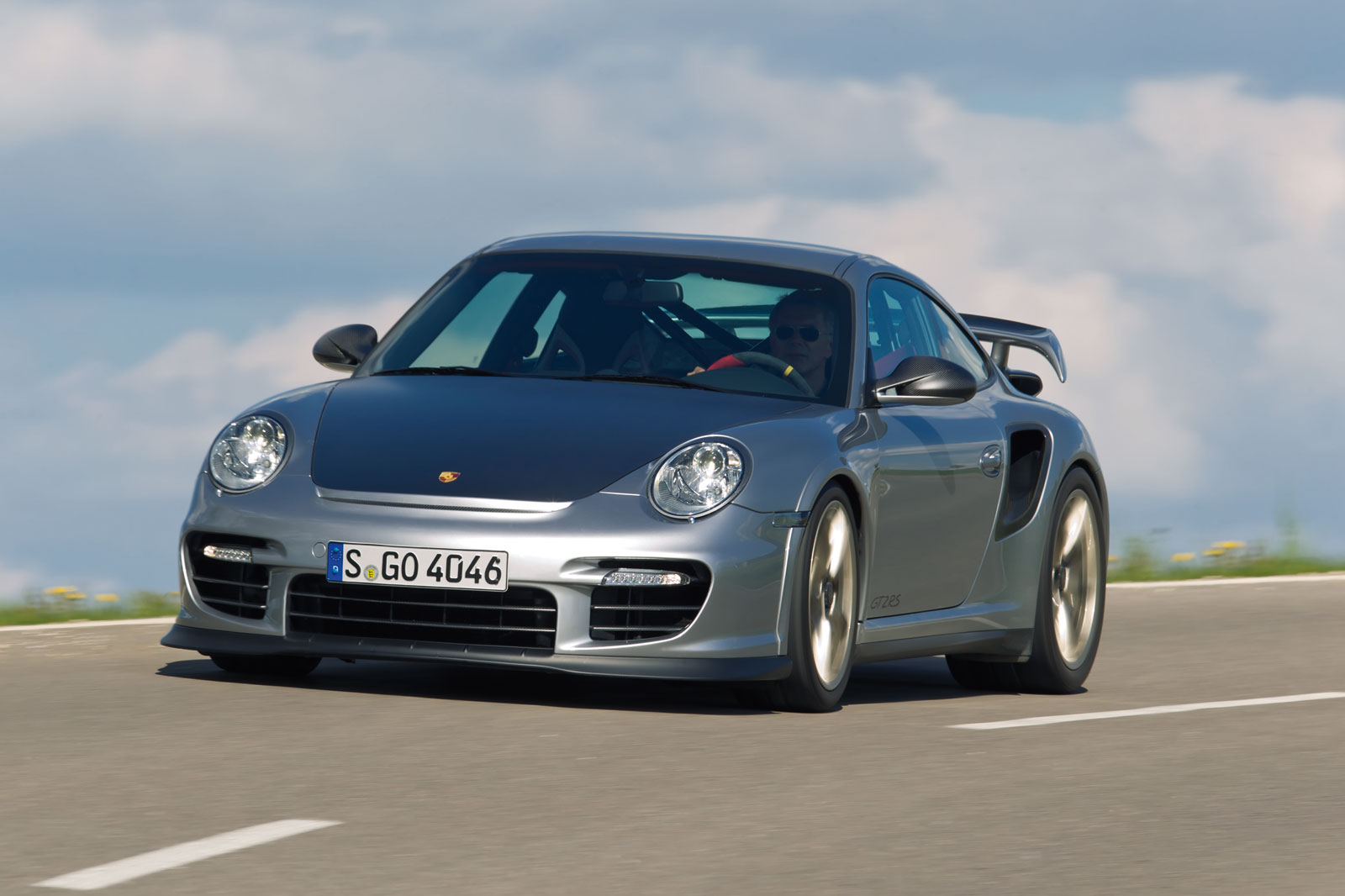 Porsche 911 GT2 RS 2010