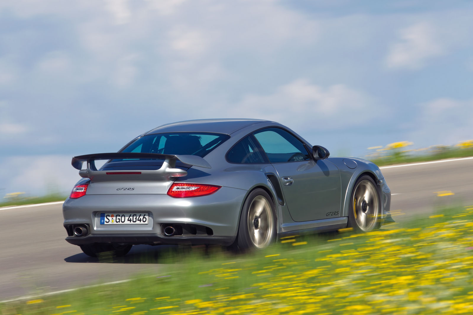 Porsche 911 GT2 RS 2010