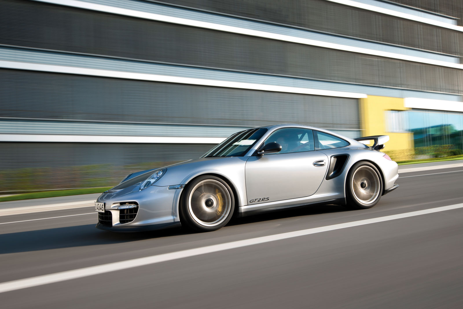 Porsche 911 GT2 RS 2010