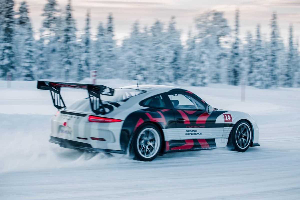 Porsche 911 turbo Wintertest