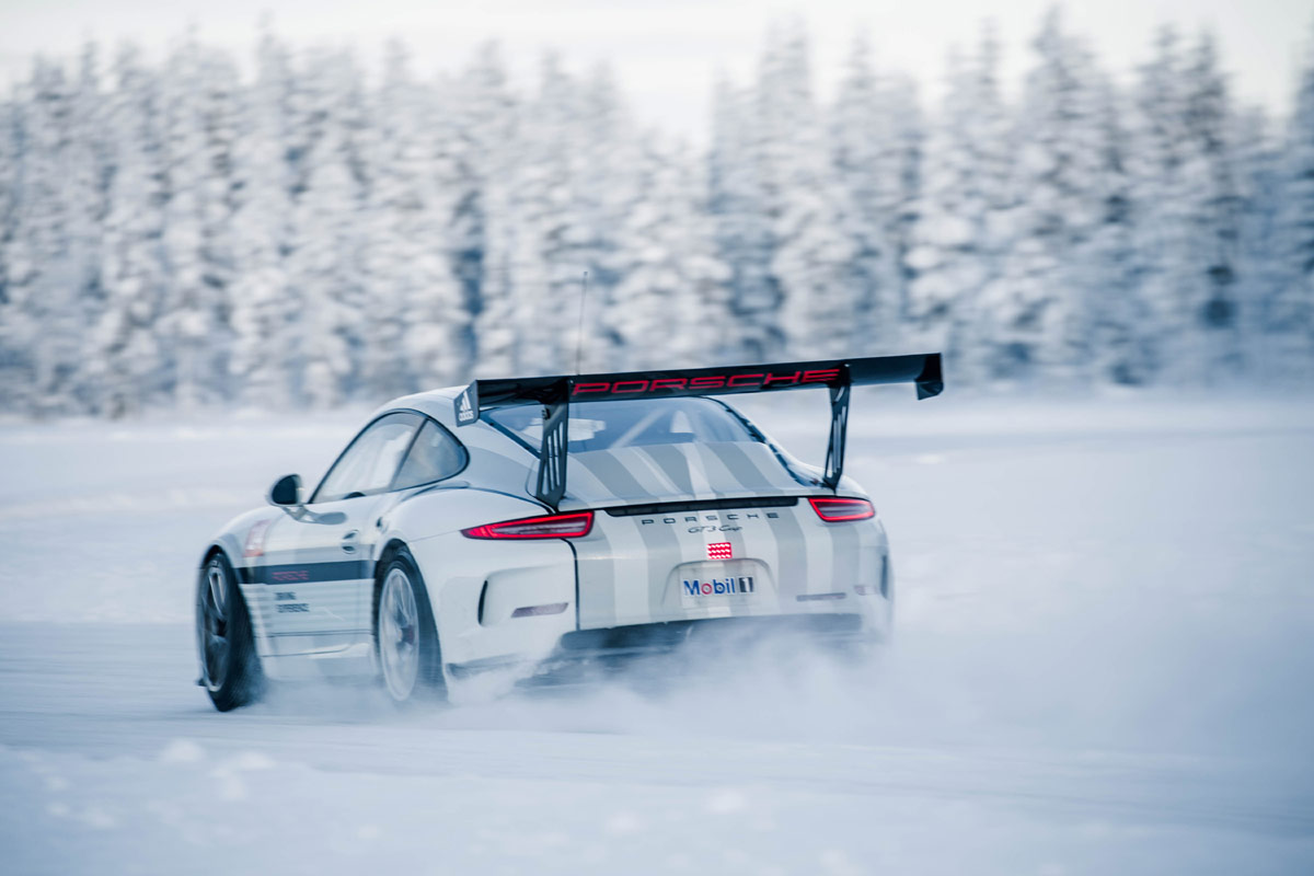 Porsche 911 turbo Wintertest