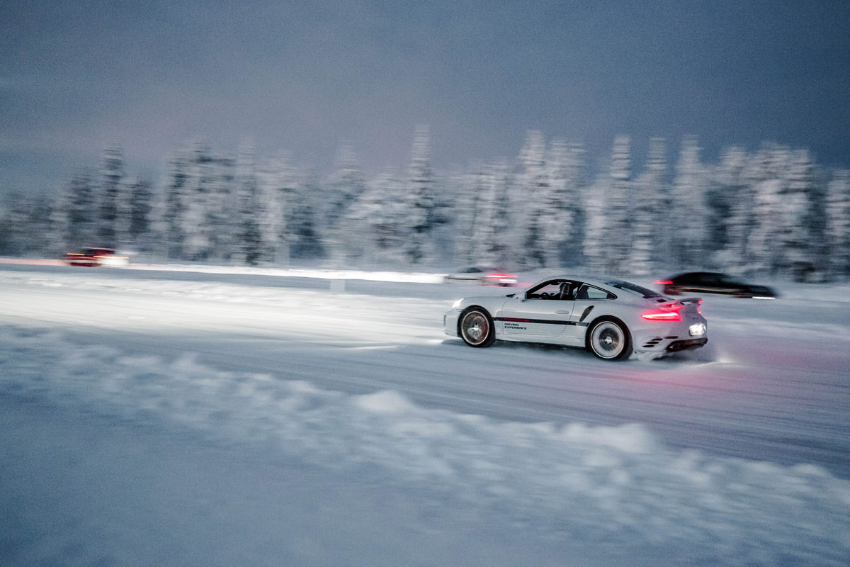 Porsche 911 turbo Wintertest