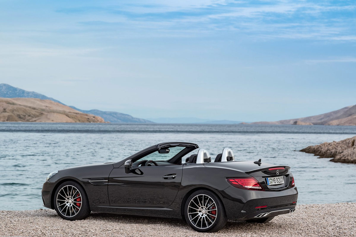 Mercedes-AMG SLC43 2015