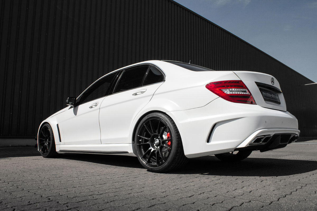 Mercedes C 63 AMG Mcchip-DKR (5)