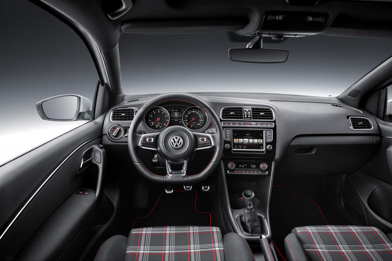 VW-Polo-GTI-2014-(10)