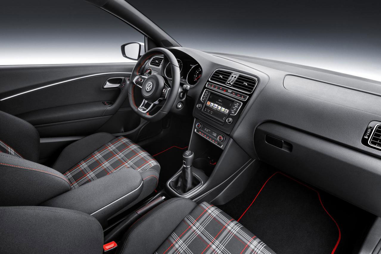 VW-Polo-GTI-2014-(18)