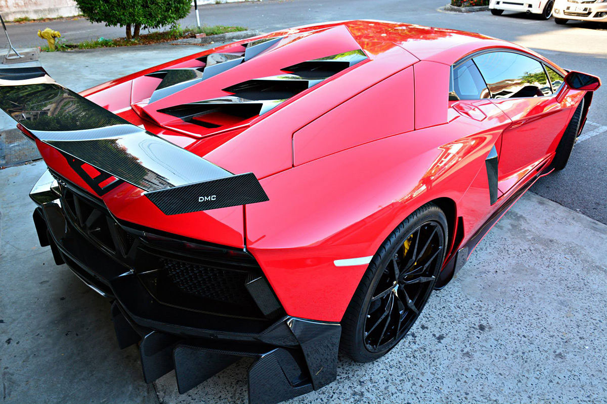 DMC-Aventador-2