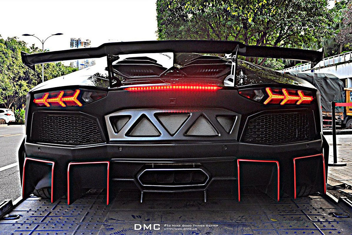 DMC-Aventador-4