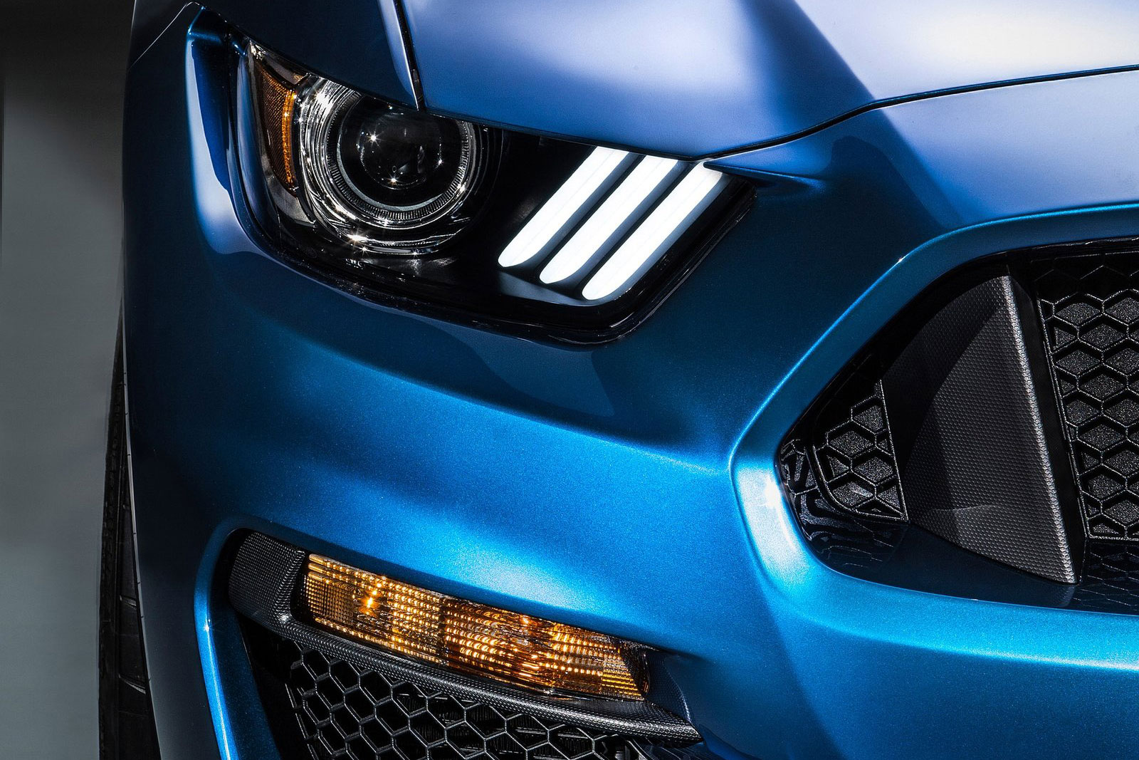 Ford Shelby Mustang GT350R 2015