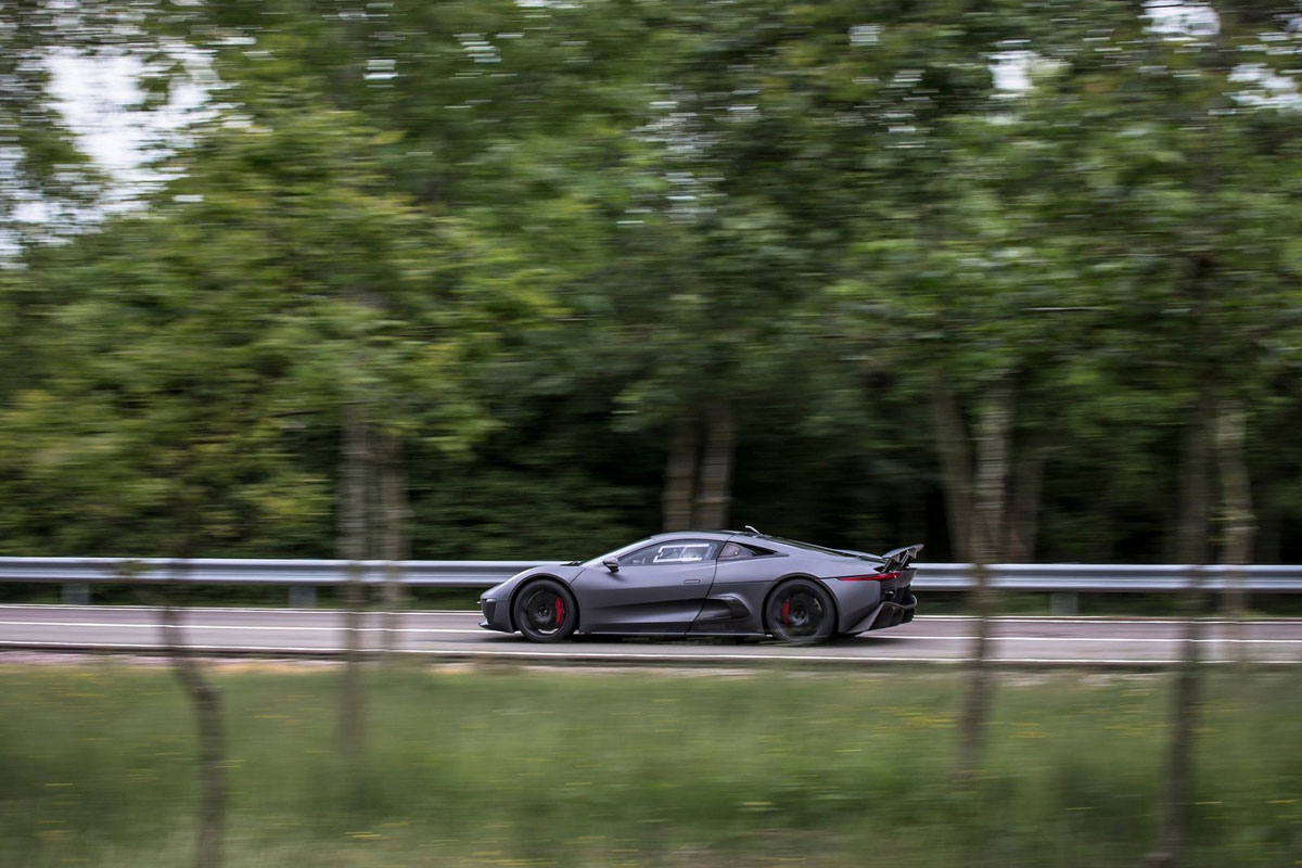 Jaguar-C-X75-(12)