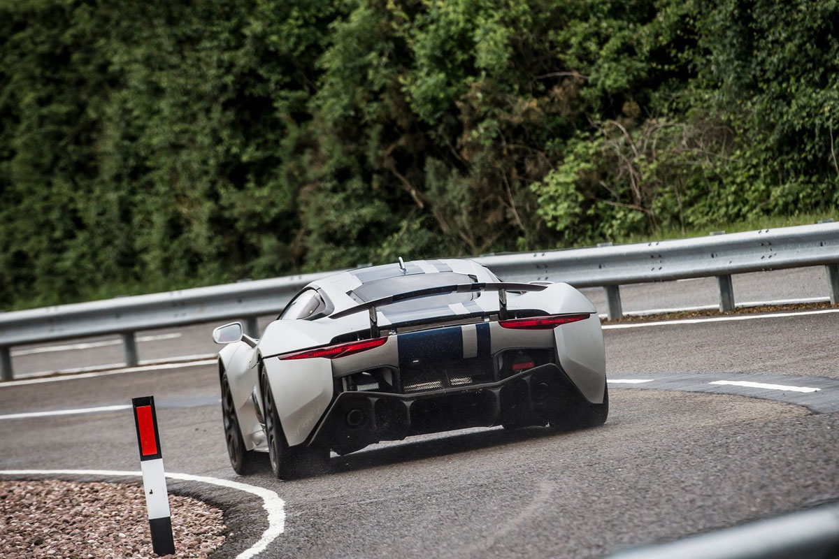 Jaguar-C-X75-(22)