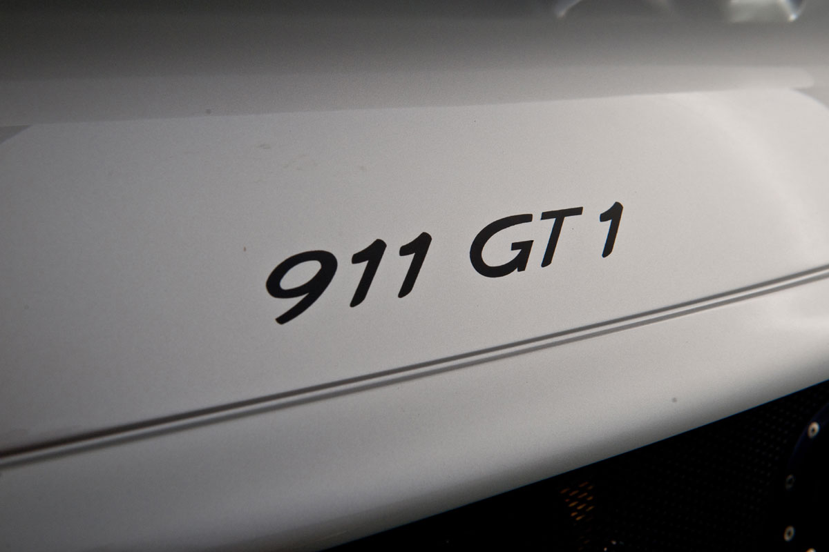 Porsche 911 GT1 RM Auctions 2012 Wallpaper (4)