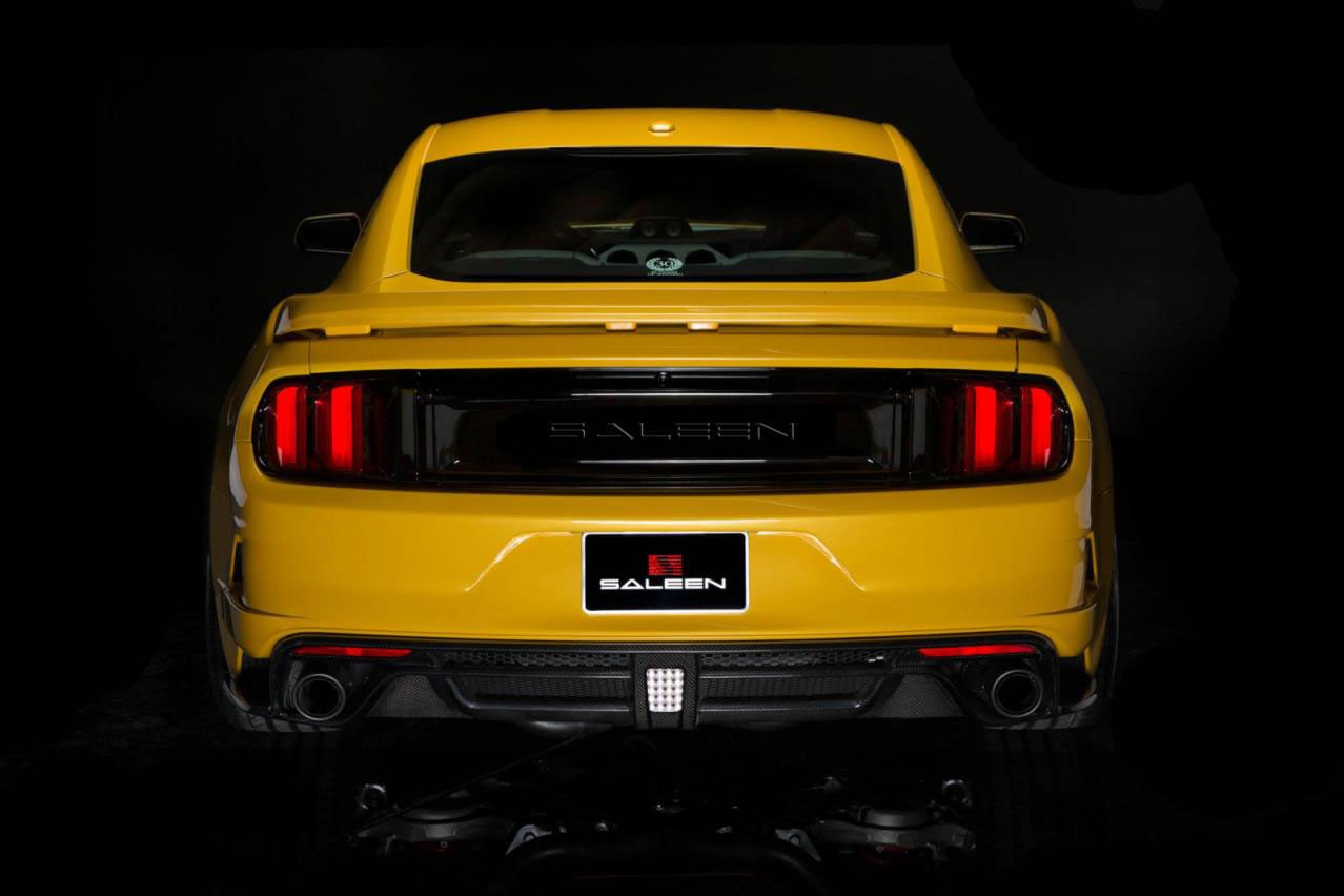 Ford Mustang Saleen S302 Black Label 2015