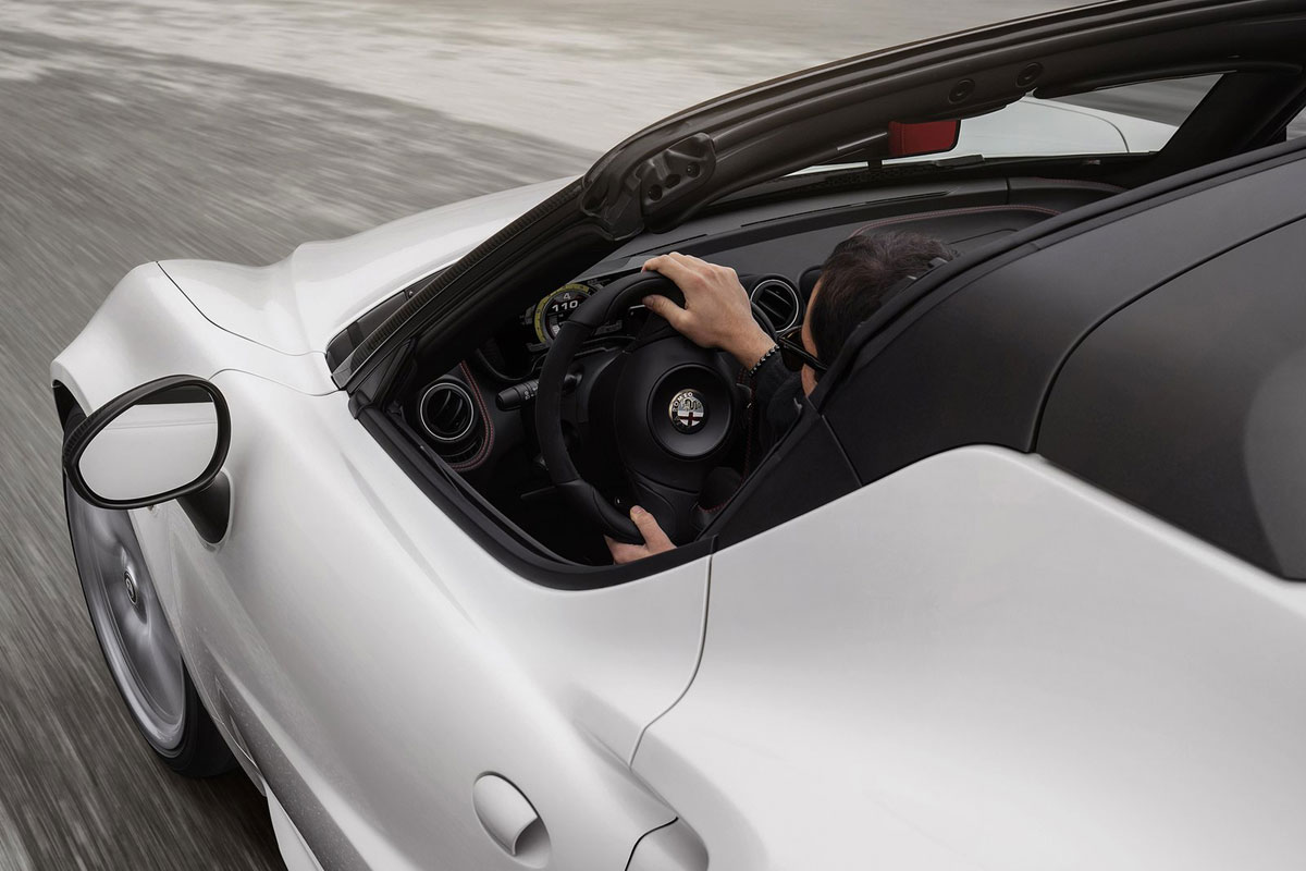 Alfa-Romeo-4C-Spider-(22)