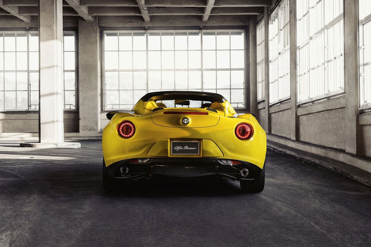 Alfa-Romeo-4C-Spider-(56)