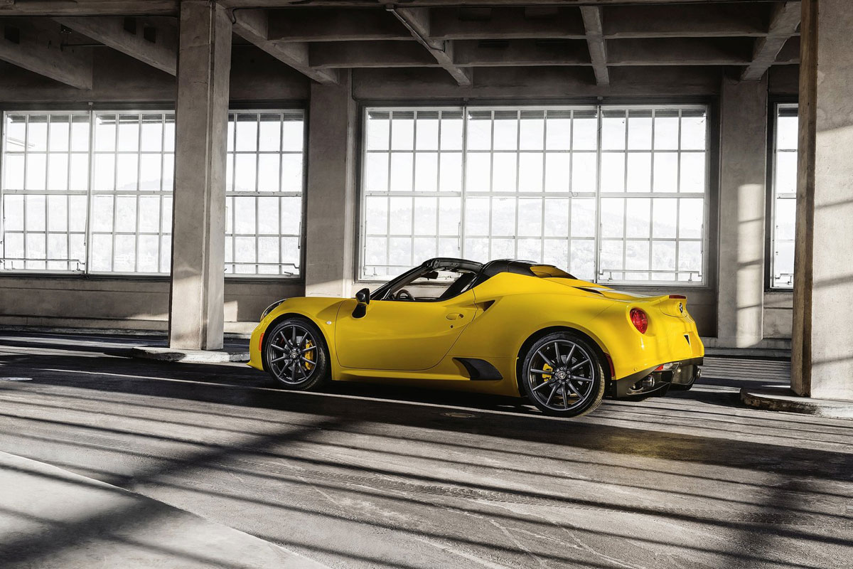 Alfa-Romeo-4C-Spider-(8)