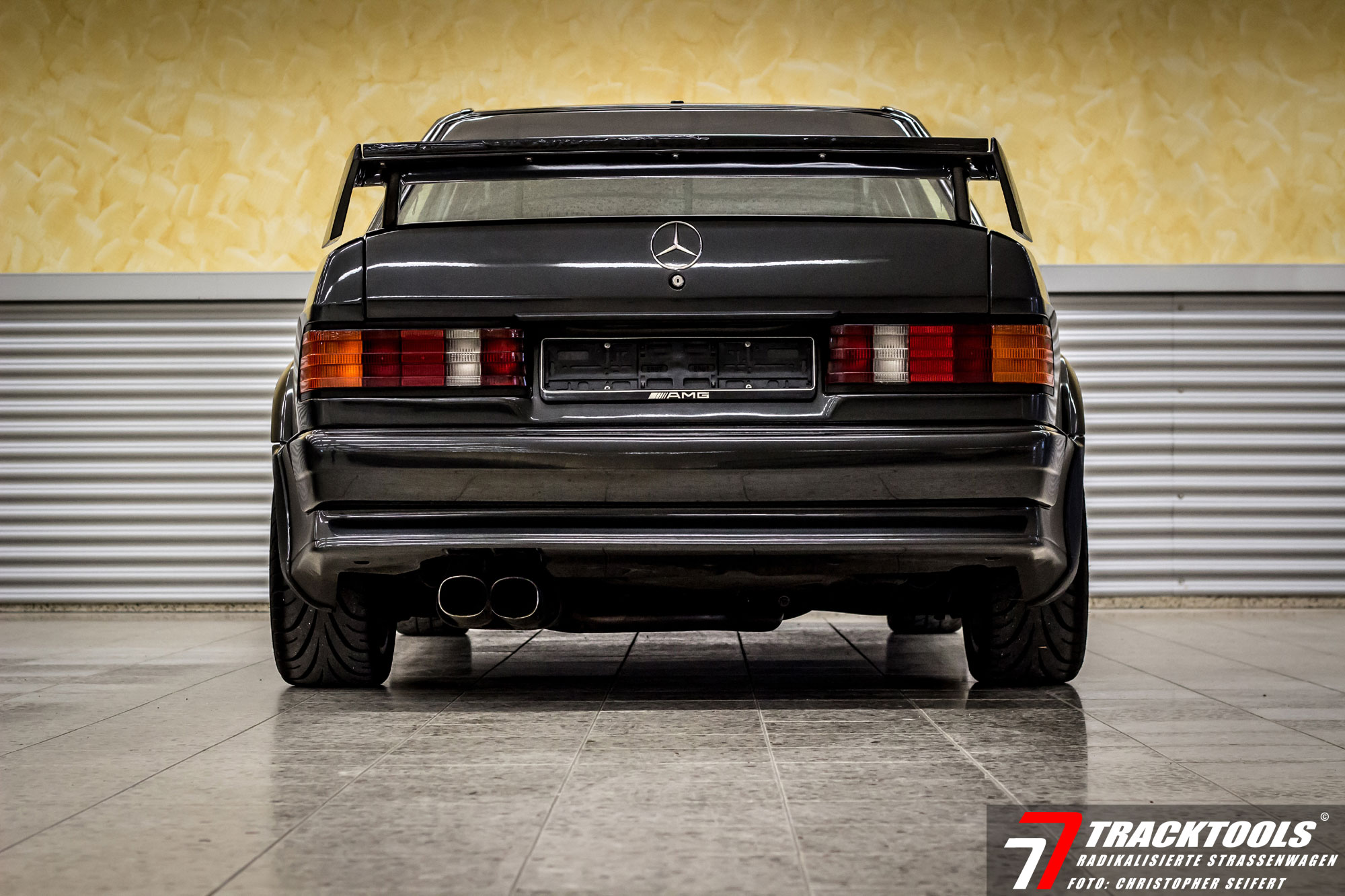 Mercedes 190 E 2.5-16 Evolution 1