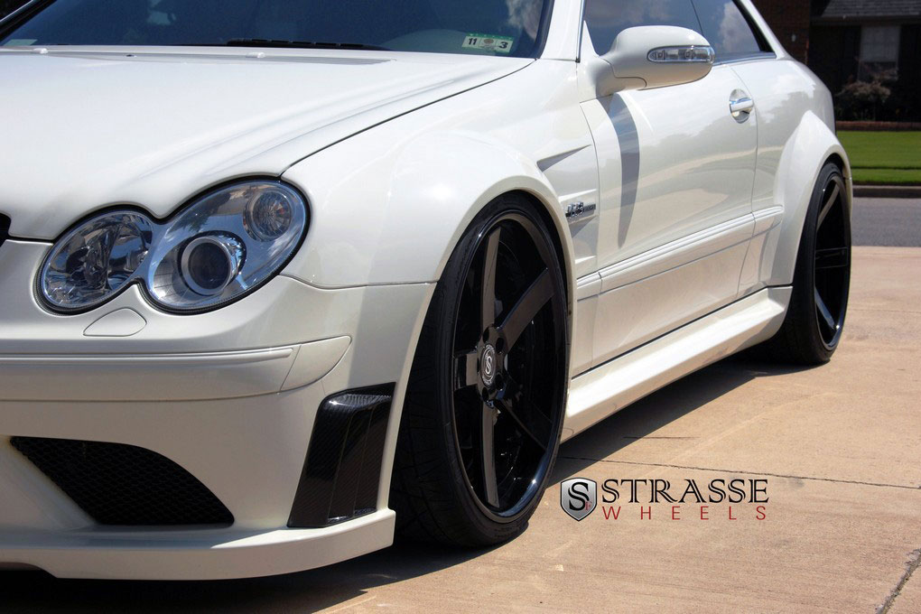 Mercedes CLK 63 AMG Black Series Evosport