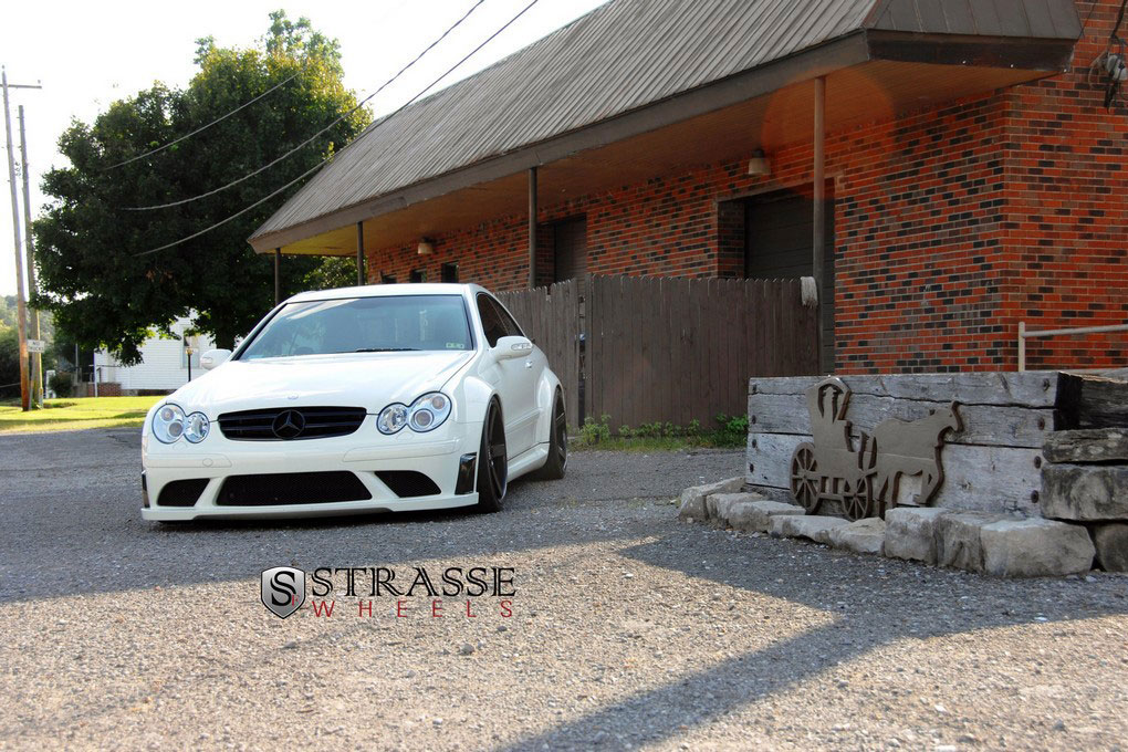 Mercedes CLK 63 AMG Black Series Evosport