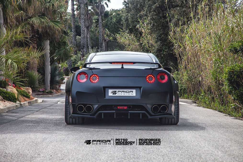 Nissan GT-R PD750 Widebody Prior Design