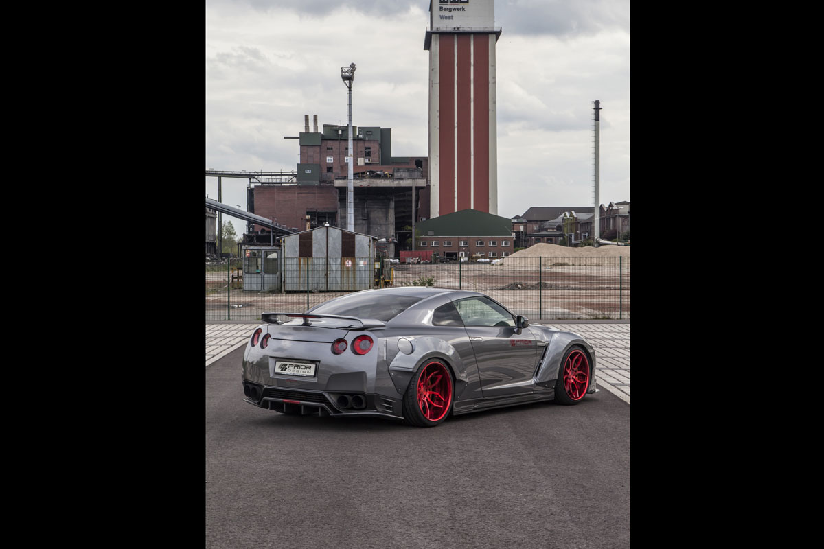 Nissan GT-R Prior Design PD750 Widebody 2015