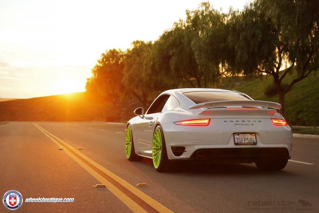 Porsche 911 turbo S Wheelsboutique 2015 (16)