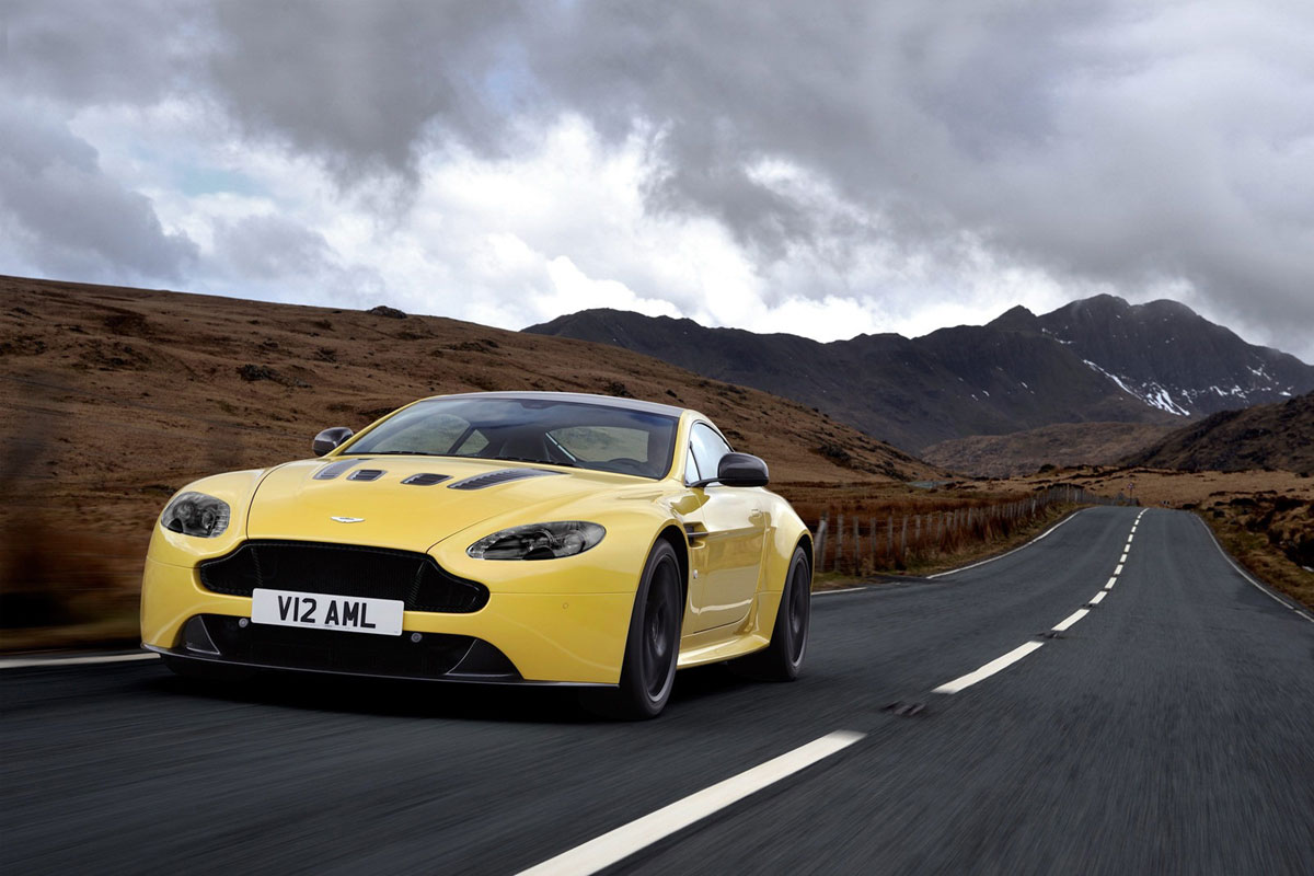 Aston Martin V12 Vantage S