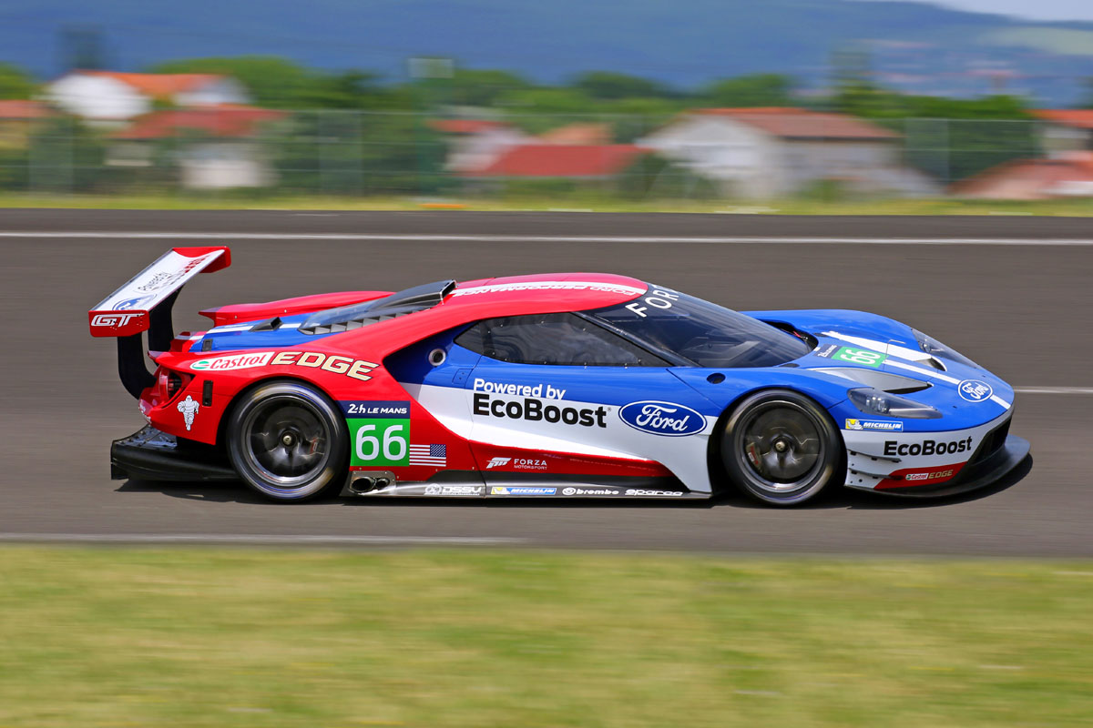 Ford GT Rennwagen 2015