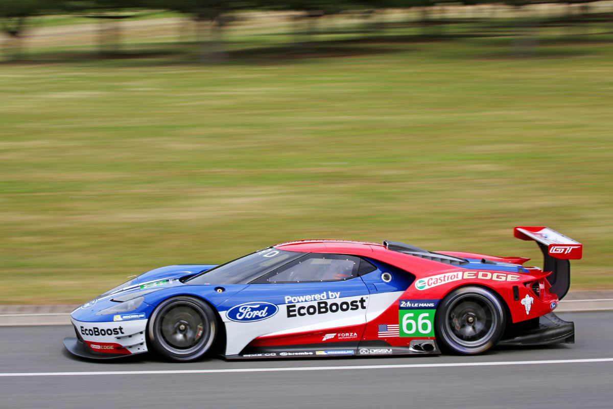 Ford GT Rennwagen 2015