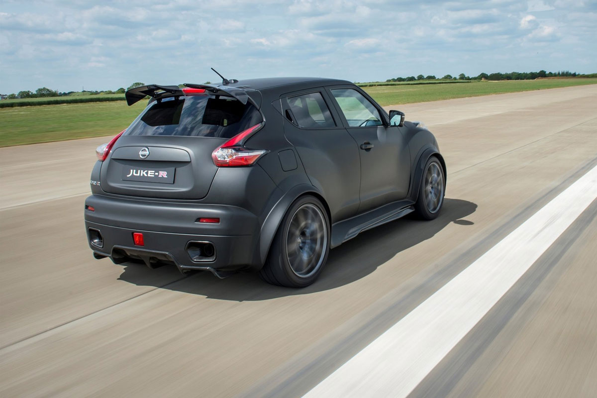 Nissan Juke-R 2.0 2015