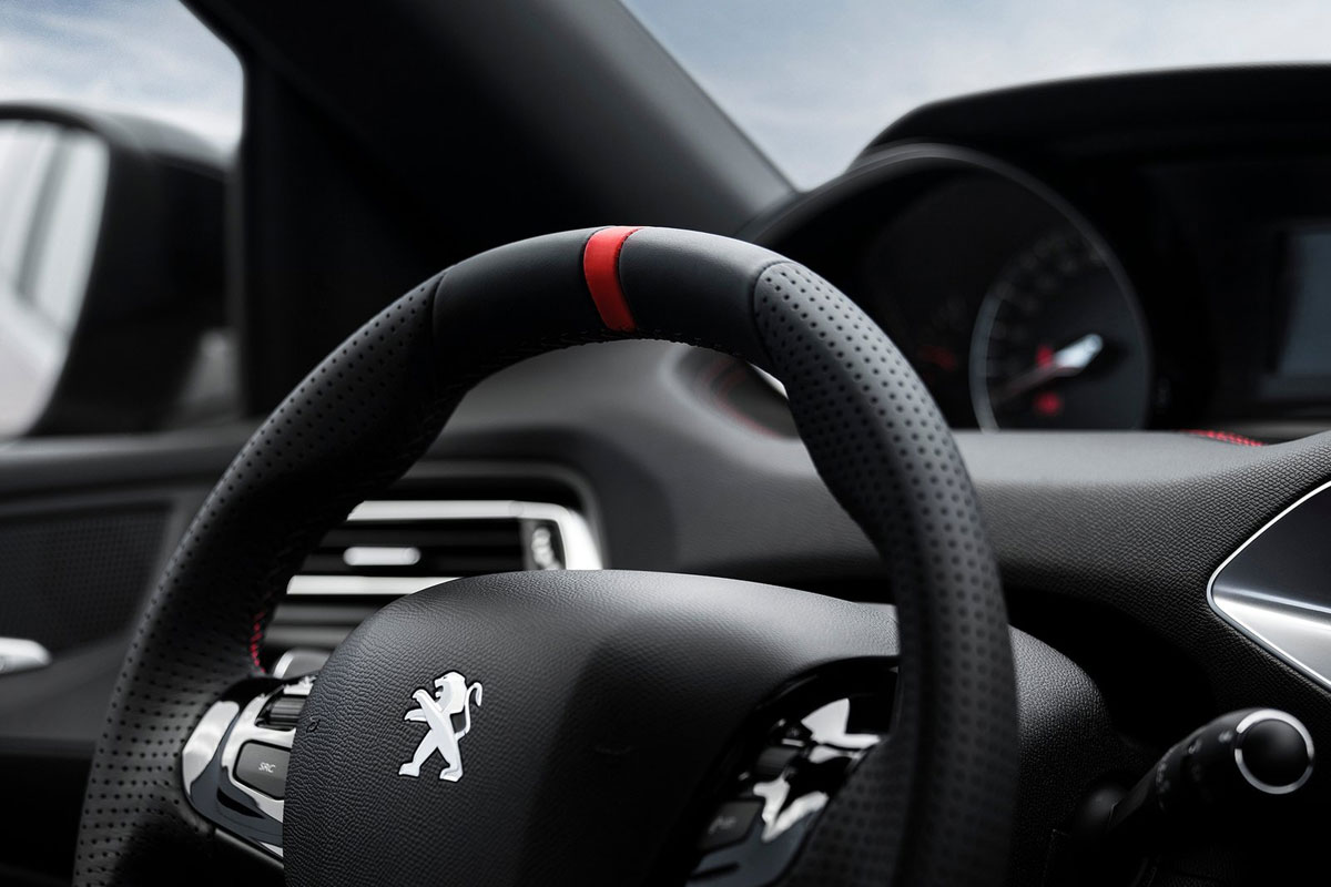 Peugeot 308 GTi 2015