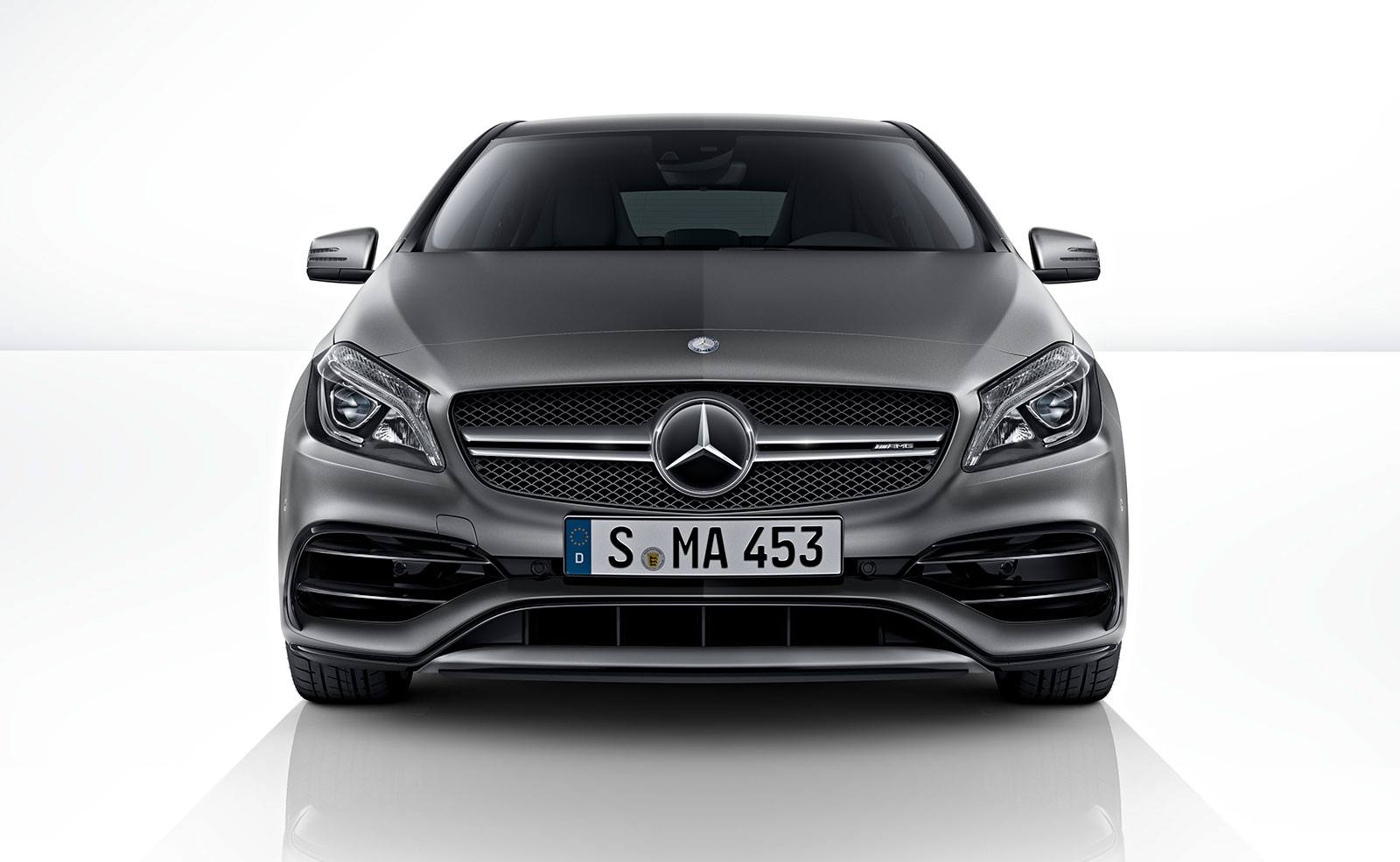 Mercedes A 45 AMG 2015