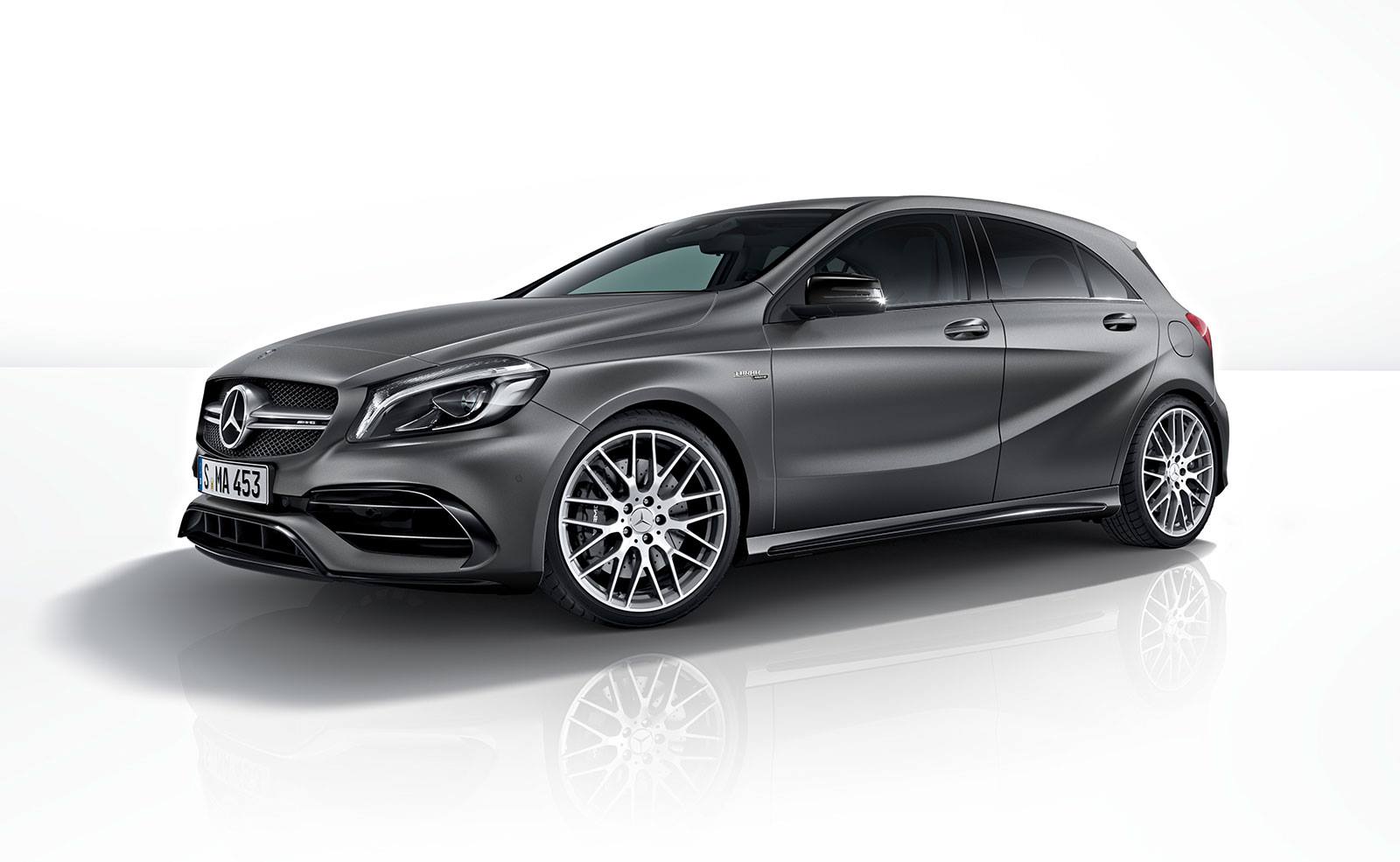 Mercedes A 45 AMG 2015